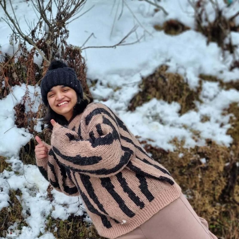 कोहली की बहन भावना सोशल मीडिया पर काफी एक्टिव रहती हैं. bhawna_kohli_dhingra/Instagram