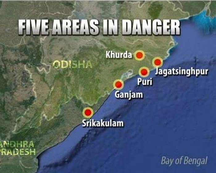 Odisha, Andhra Pradesh brace for Cyclone Phailin