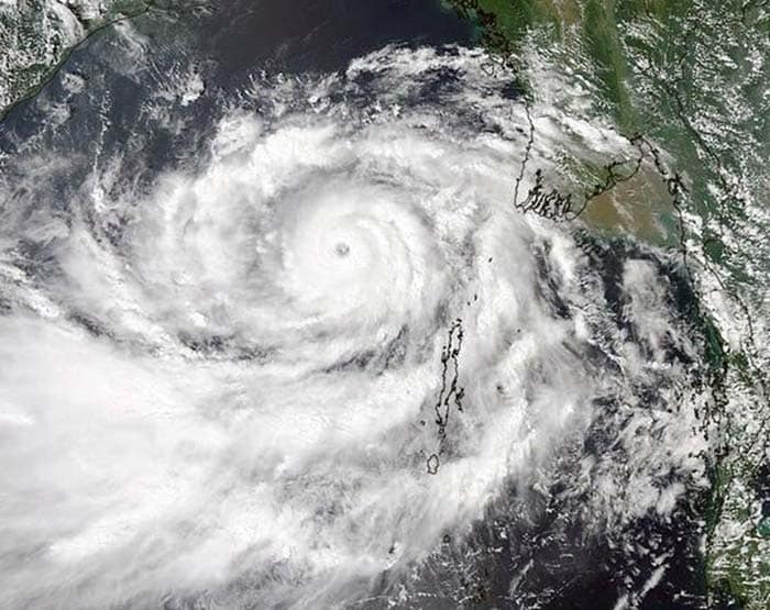 Odisha, Andhra Pradesh brace for Cyclone Phailin