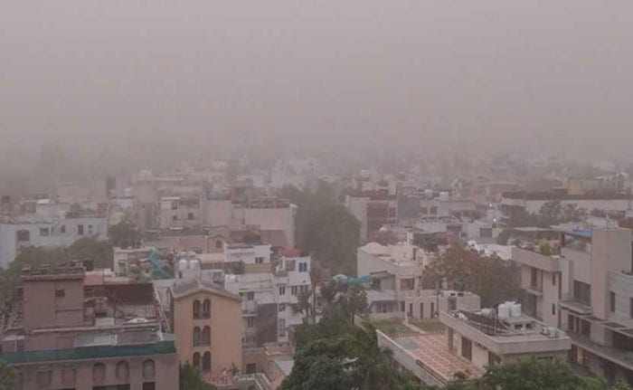 Dust Storm Hits Delhi And NCR: Pics