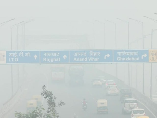 Photo : Delhi Air Pollution Off The Charts Morning After Diwali