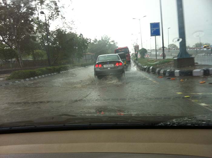 Rain Leads to Traffic Chaos in Delhi
