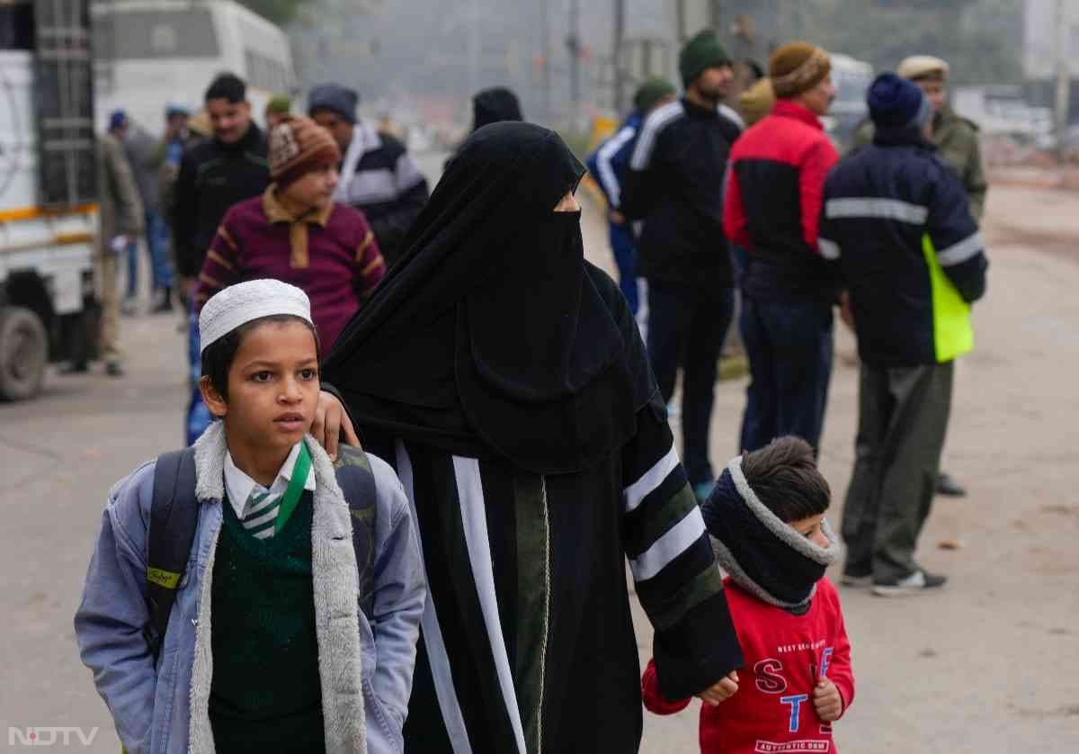 बुधवार सुबह अतिक्रमण अभियान खत्म होने के बाद तुर्कमान गेट इलाके में शांति रही.
