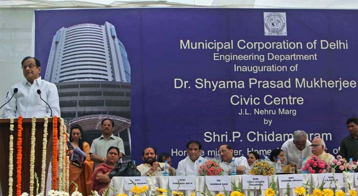 The new headquarters of MCD has been constructed in an area of 1.16 lakh square metres with a concept of 'green building', which is designed for optimum utilisation of natural resources like air, water and sunlight. However, its construction had been hit by delays with the MCD missing several deadlines for shifting its offices. (PTI)