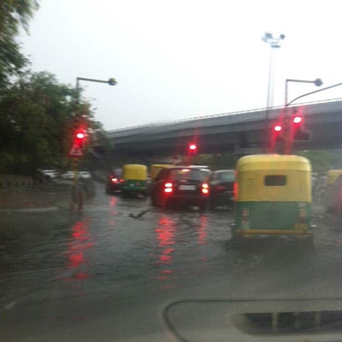 Rains bring relief in Delhi