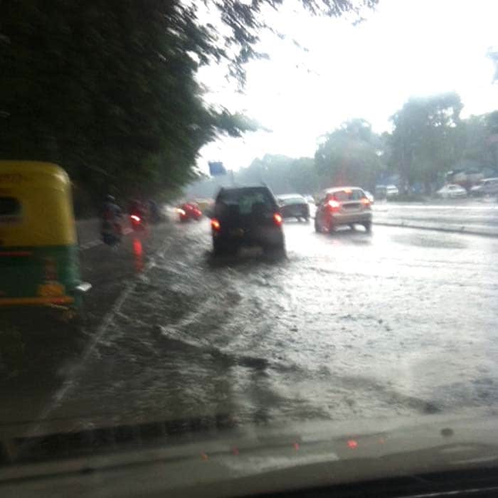 Rains bring relief in Delhi