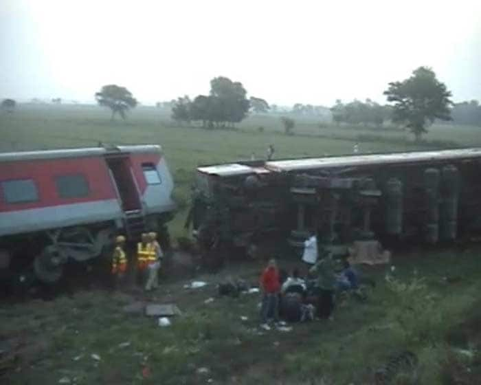 Delhi-Dibrugarh Rajdhani Express Derails in Bihar, Four Killed