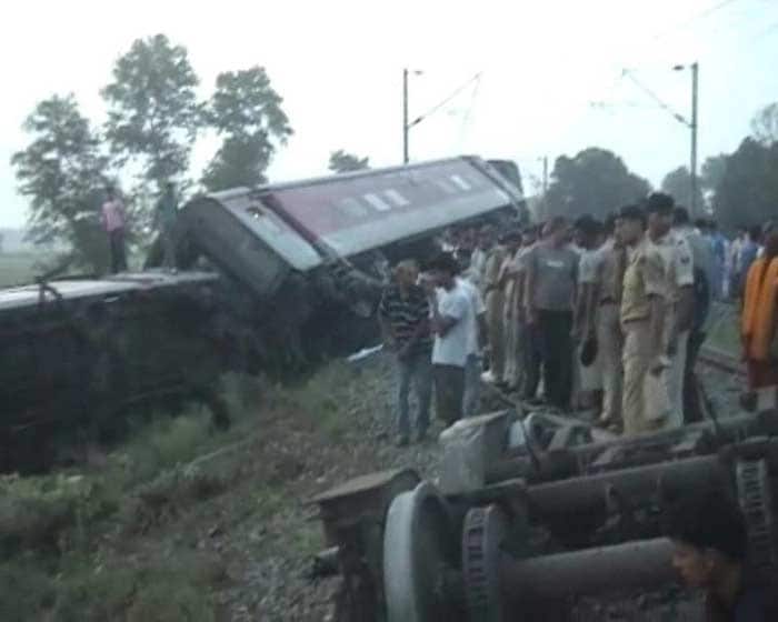 Delhi-Dibrugarh Rajdhani Express Derails in Bihar, Four Killed