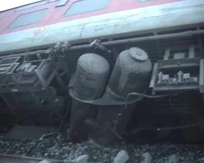 Delhi-Dibrugarh Rajdhani Express Derails in Bihar, Four Killed