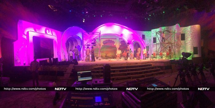 Get ready for the NDTV-Dettol Banega Swachh India campaign's 12-hour live Cleanathon tomorrow. A host of celebrities will join us to support the cause, to highlight the abysmal state of sanitation in the country and how defecating in public has an adverse effect on the health of people. The aim of the campaign is to raise funds to build toilets across the country.