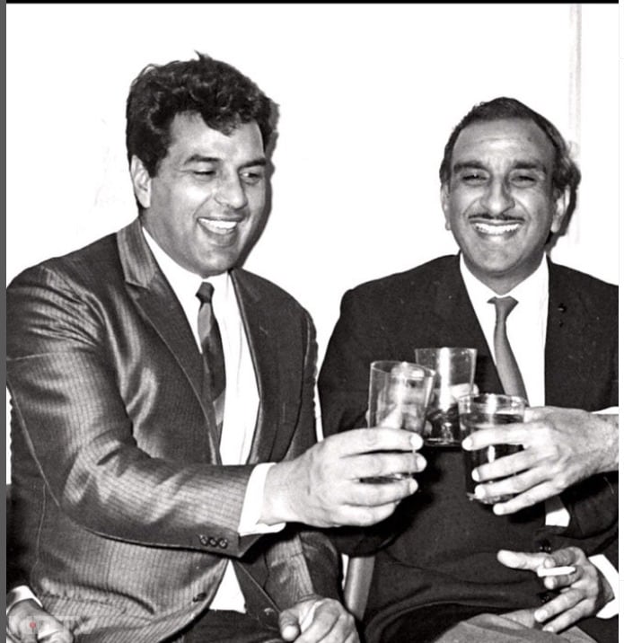 उन्होंने अपनी बेरोजगार रहने वाले लेखक और शिक्षक अशोक की भूमिका निभाई.