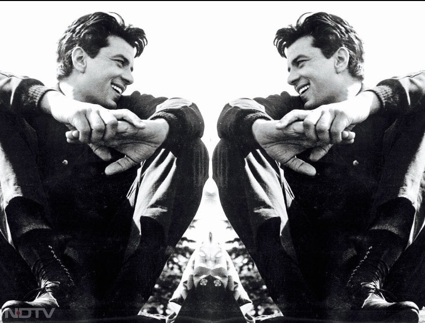 बॉलीवुड के ही-मैन काफी दिनों से बीमार थे, और अस्पताल भी भर्ती हुए थे.