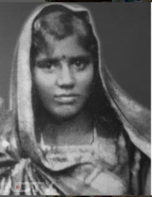 उनकी मां का नाम था सतवंत कौर और पिता थे केवल किशन सिंग दिओल.