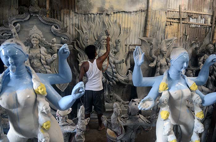 Artists Make Diyas and Idols Ahead of Diwali