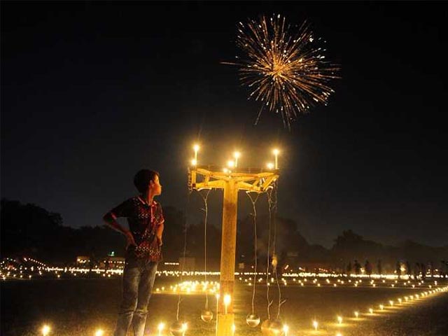 Photo : In Pics: India Celebrates Diwali 2017