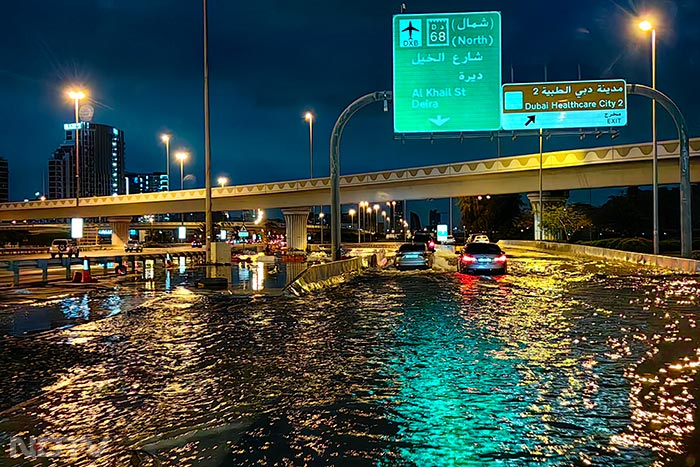 Dubai rain:  दुबई हुआ जलमग्‍न, बारिश के चलते हर तरफ है डरावना मंजर