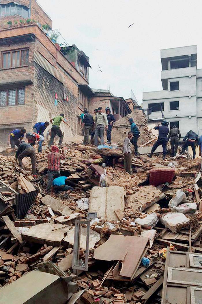Nepal Earthquake Kills Over 2000, Leaves 4500 Injured