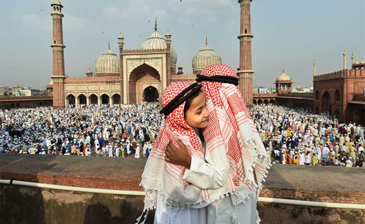 Eid 2026: इस ईद को बनाएं और भी खास, अपनों को दें ये 4 तोहफे, सस्ते में बन जाएगी बात