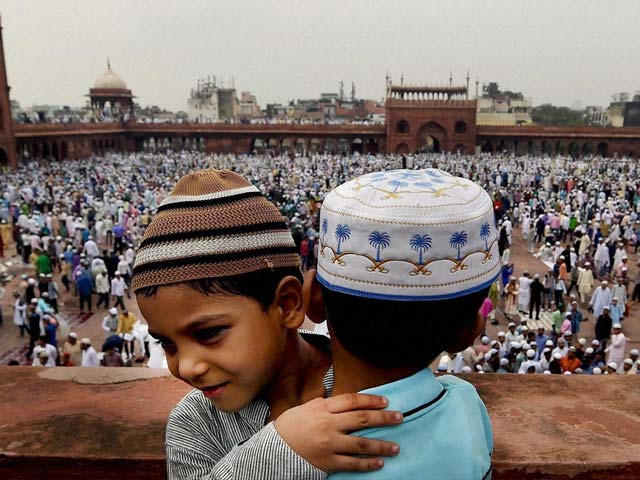 India Celebrates Eid-ul-Fitr With Prayers and Feasts