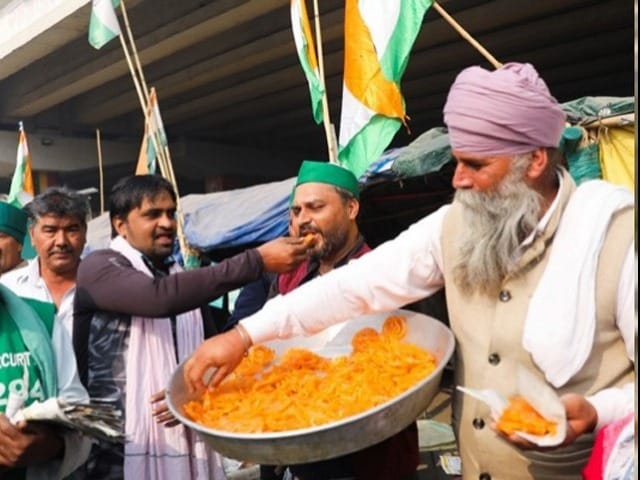 Photo : Farmers Across India Celebrate PM Modi's Decision To Repeal Farm Laws
