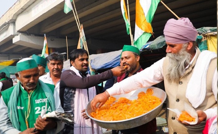 Farmers Across India Celebrate PM Modi\'s Decision To Repeal Farm Laws