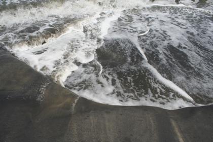 <b>In a rhythm of their own: </b>The waves at southern beaches are as vivacious as the monsoon. (Image: Naghma Sahar)