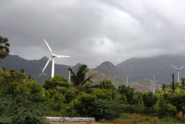 <b>Dancing in the wind:</b> Windmills go bizarre as monsoon winds strike them.(Image: Ketki Angre)