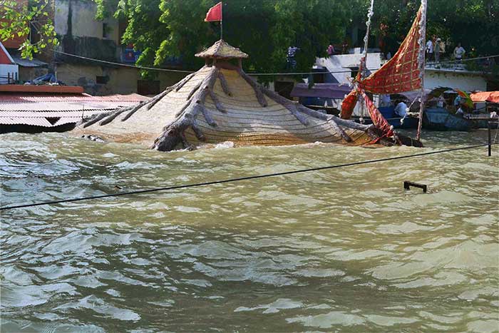 Floods at the banks of Ganga River at Daraganj area in Allahabad on Friday. (PTI Photo)