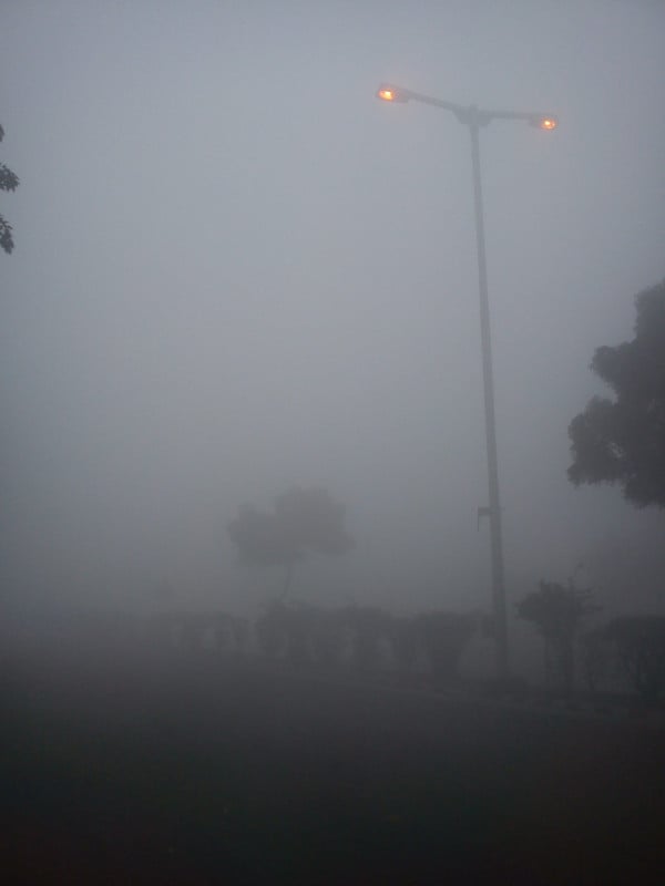 According to the weather department, the visibility is likely to improve as the day progresses. 
<br><br> This image was posted on Twitter by The Man with Ipod.