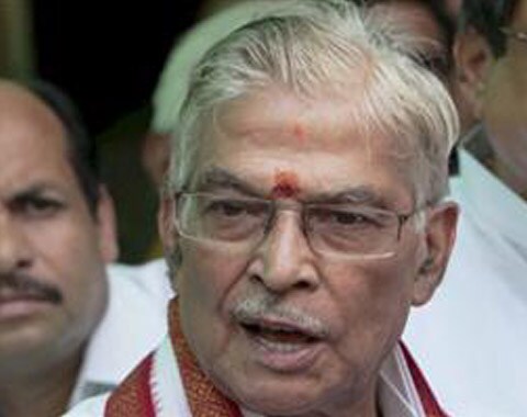 Senior BJP leader Murli Manohar Joshi, who was travelling to Allahabad on the Prayagraj Express, was unhurt.