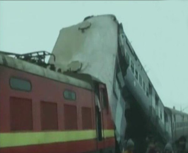 The accident took place when the two trains coming from Delhi were on the same track, GM, North Central Railway, Allahabad Zone, Harishchandra Joshi said.<br><br>The Bhiwani-Gorakhpur Gorakhdham Express hit the stationary Prayagraj Express at Panki railway station amid dense fog in Kanpur district on Saturday morning.<br><br>The Delhi-Allahabad Prayagraj Express was at the station when the Gorakhdham Express hit it from behind.