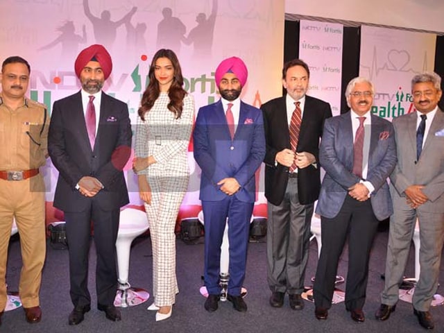 Photo : Deepika Padukone Launches a Campaign for Healthier India - NDTV-Fortis Health4U