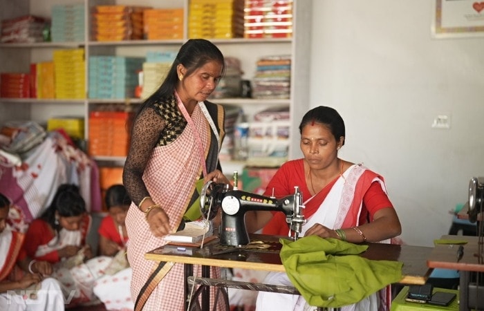 In the Oraon tribal heartlands of Lohardaga, Lalita Kumari broke free from household shadows. Once confined to daily chores, a Usha Silai School training ignited her path-turning a single sewing machine into a beacon of leadership, culture revival, and community trust.