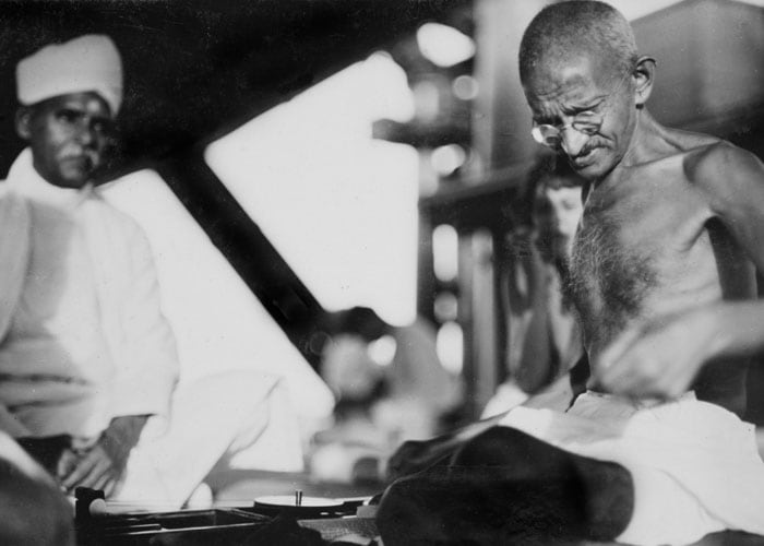 Mahatma Gandhi (right) with fellow delegate Madan Mohan Malaviya aboard the S.S. Rajputana en route to the Second Round Table Conference on Dominion Status for India (September - December 1931) in London. <br><br>(Photo: AP)