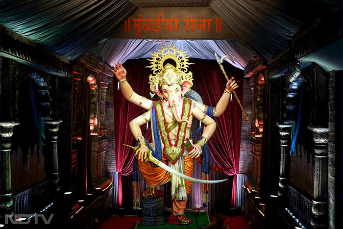 Ganesh Chaturthi: बप्‍पा के स्‍वागत के लिए सज गए हैं पंडाल