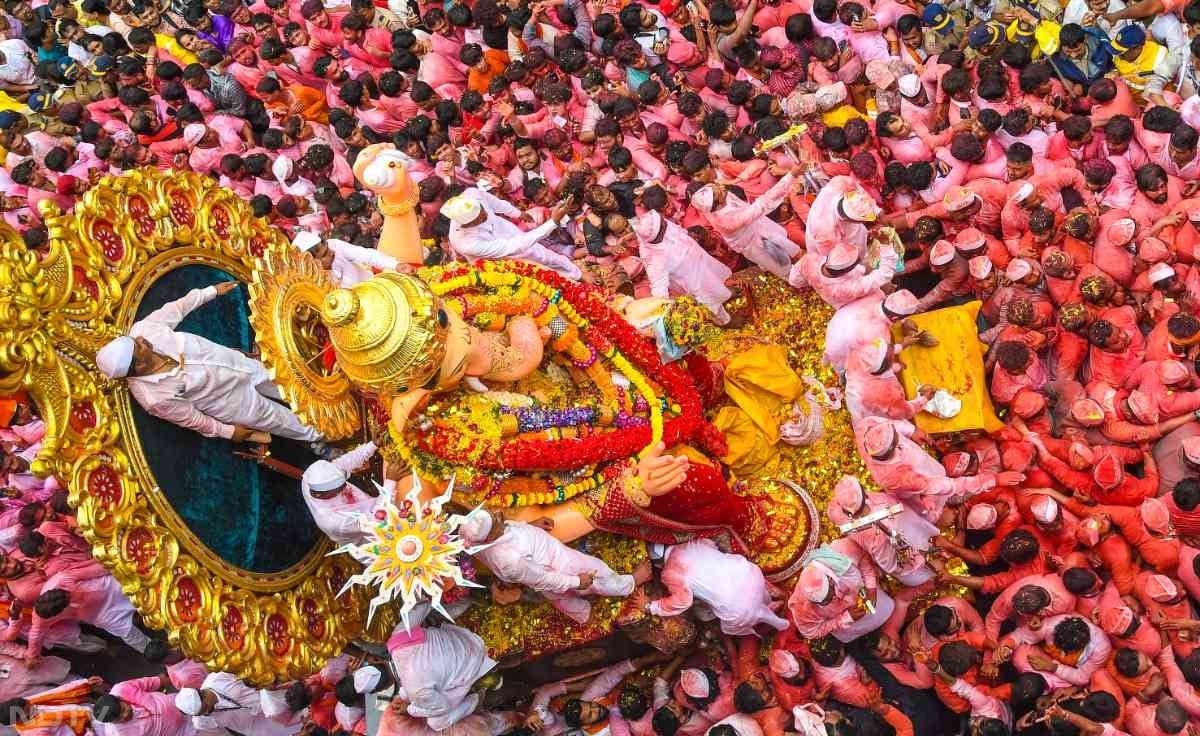 लाल बाग के राजा... मुंबई में भव्य दिव्य विदाई