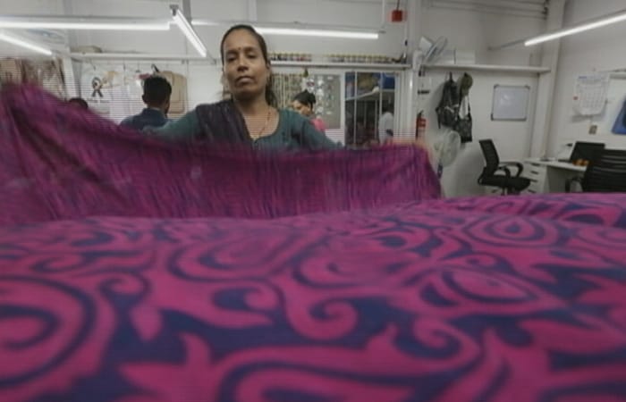 Giving A New Lease Of Life To Old Sarees By Making Re-Usable Products