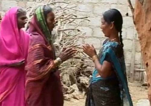 <span class="lh16 fa fs12 fb"><strong>Mutual respect:</strong> Huligamma greets Yellamma (in blue sari).</span>