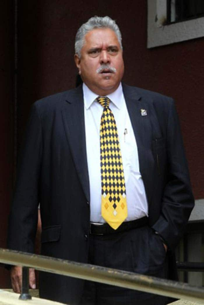 5) Vijay Mallya Kingfisher Airlines: In September, Chairman of Kingfisher Airlines Limited, Vijay Mallya, had announced that the company  is in talks with a foreign investor for a potential stake sale. The airlines was grounded in October 2012 and its accumulated losses have ballooned to over Rs. 16,000 crore.