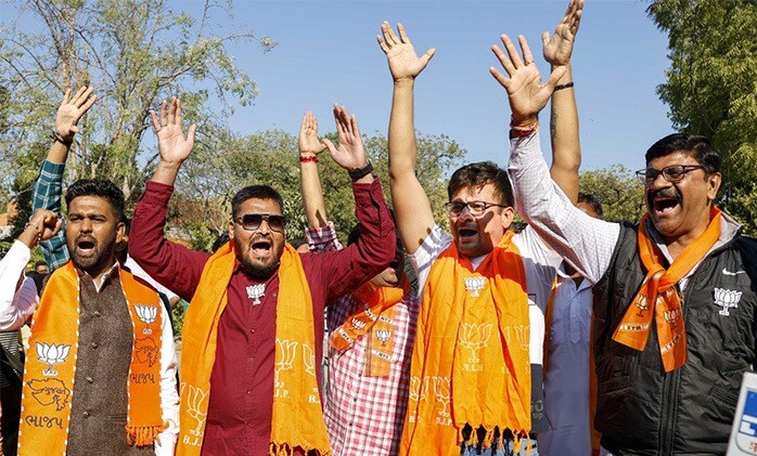 Gujarat, HP Assembly Election Results 2022: गुजरात में बीजेपी को ऐतिहासिक बढ़त, कार्यकर्ताओं में जश्न का माहौल
