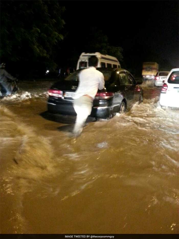 5 Pics: Massive Traffic Jams, Waterlogging In Gurgaon After Heavy Rain