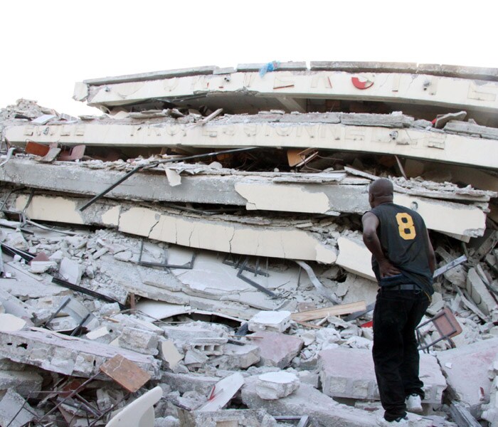 Around 1,40,000 people are estimated to have died in the massive earthquake that hit Haiti. The Haitian government has said that while 40,000 people have been buried, at least a hundred thousand are still under the rubble. (NYT photo)