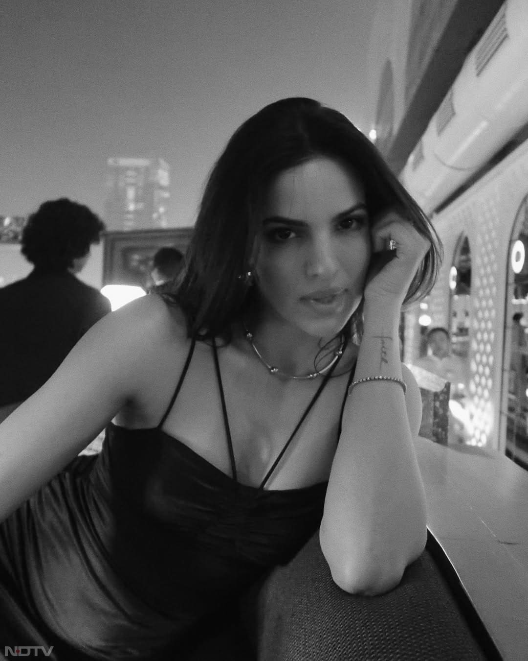 नताशा बॉलीवुड में काम कर चुकी हैं. natasastankovic__/Instagram