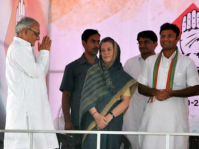 Photo : Politicians Hit the Campaign Trail for High-Stakes Haryana Elections