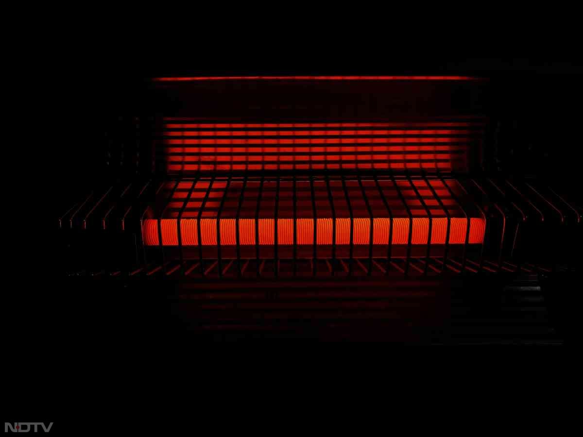 7. शरीर ठंडा - लगातार हीटर पर निर्भर रहने से शरीर ठंड सहने की प्राकृतिक क्षमता कम हो सकती है.