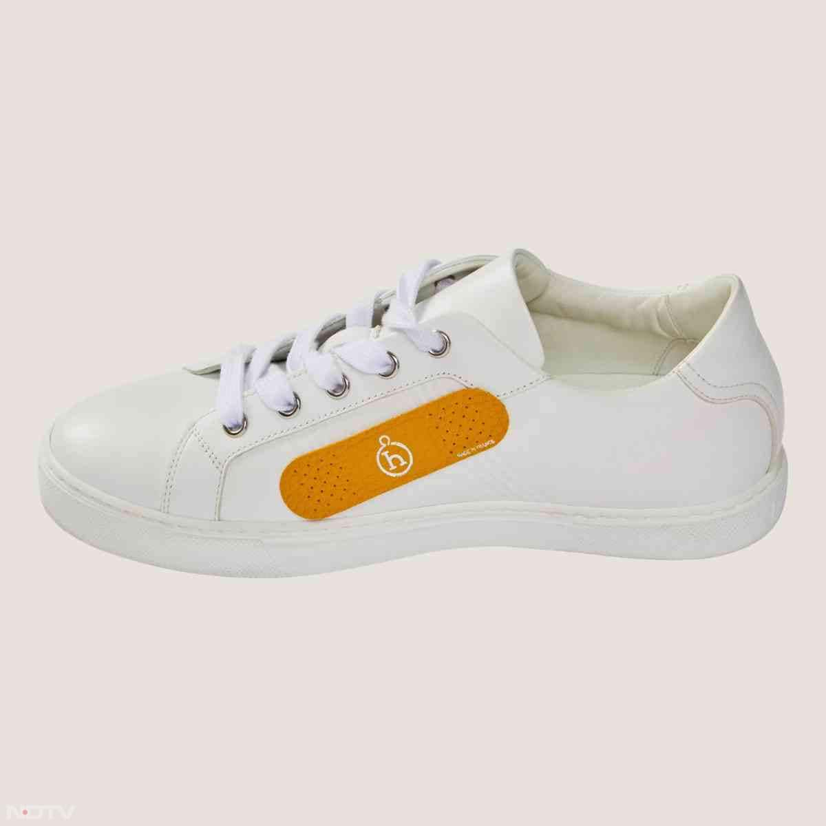 जिसकी कीमत है 200 डॉलर यानी 18,117 भारतीय रुपये.