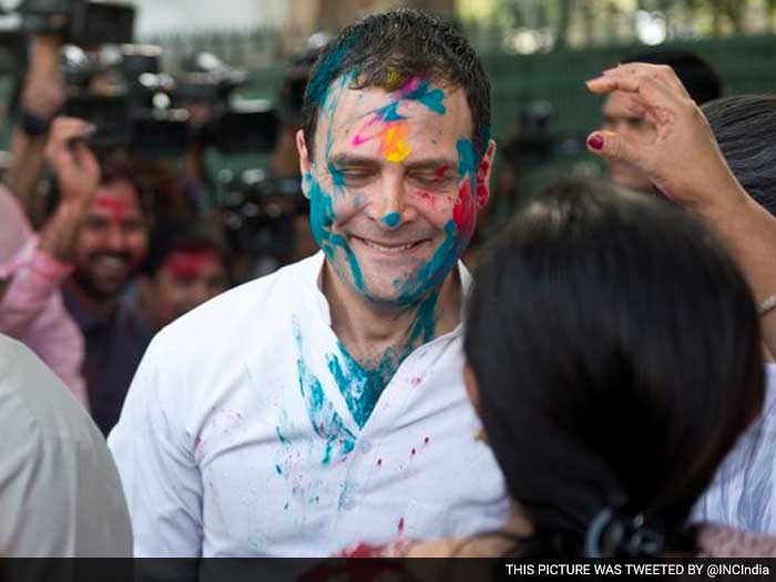 Rahul Gandhi, Vice President of Indian National Congress, celebrated Holi at the party's headquarters on Akbar road in New Delhi.