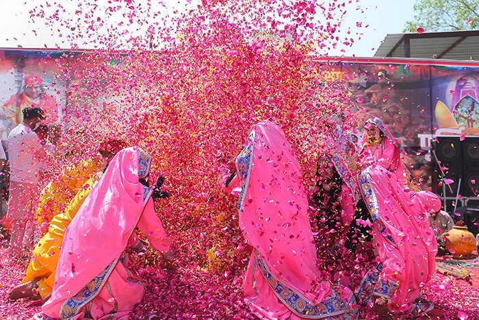 Holi 2024: रंगों के त्योहार की अनूठी परंपरा, राजस्थान में यहां शोक मनाकर की जाती है होली सेलीब्रेट