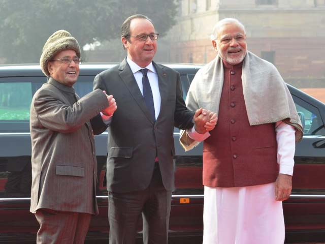 Photo : 5 Pics: President Mukherjee, PM Modi Welcome French President Hollande