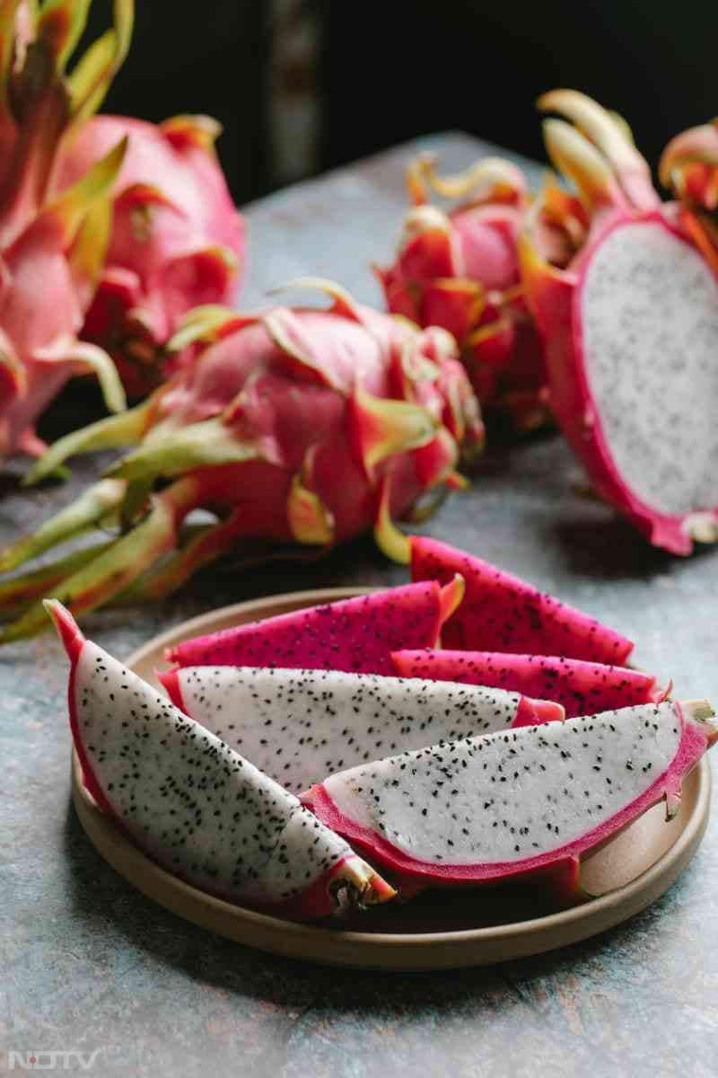 कोई फल या सलाद खाना चाहते हैं, तो उन्हें पहले से काटकर या लंबे समय तक काटकर खुला ना रखें.